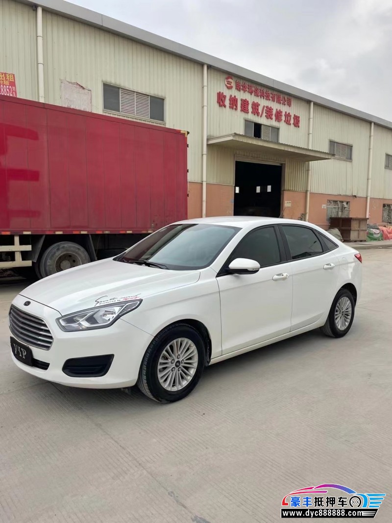 18年福特福睿斯轿车抵押车出售