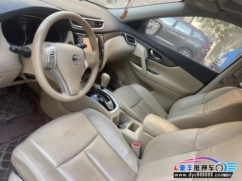 16年日产奇骏轿车抵押车出售