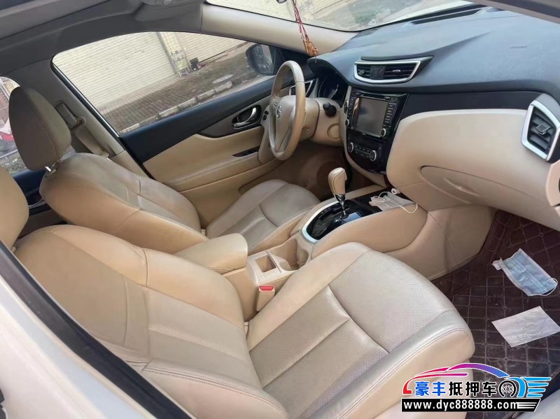 16年日产奇骏轿车抵押车出售