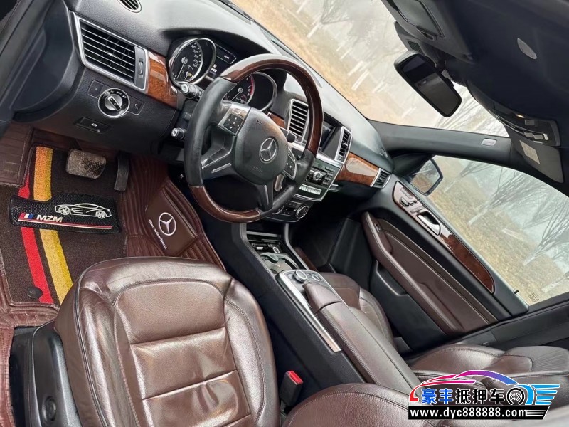 13年奔驰ML轿车抵押车出售