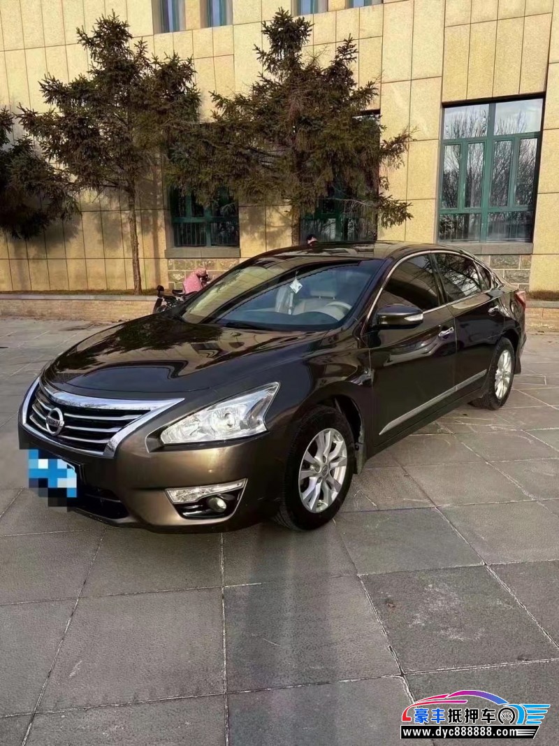 16年日产天籁轿车抵押车出售