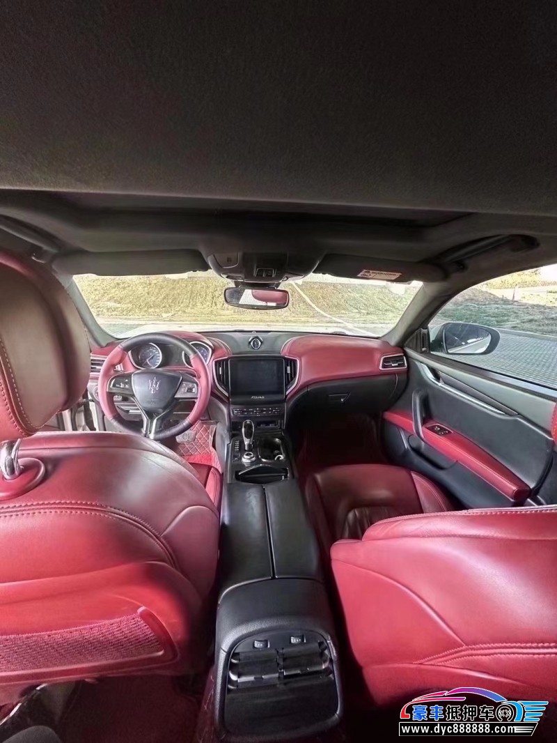 17年玛莎拉蒂Ghibli轿车抵押车出售