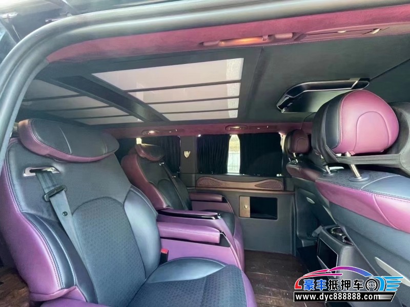 19年奔驰威霆轿车抵押车出售