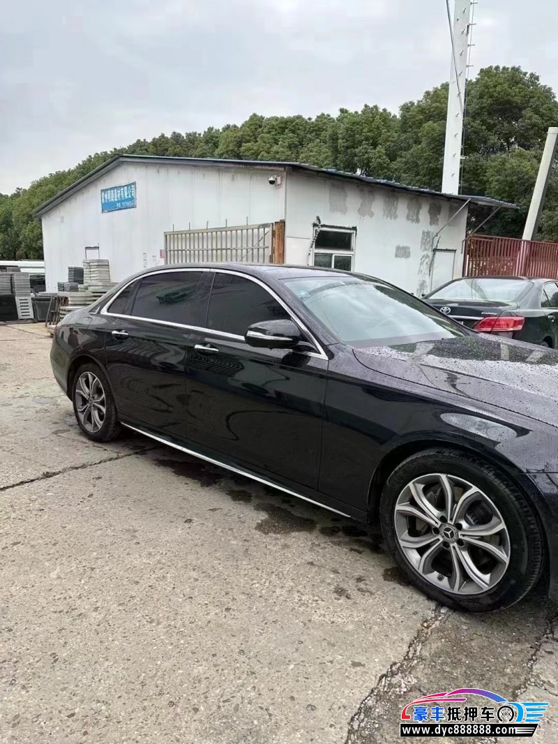 20年奔驰E轿车抵押车出售