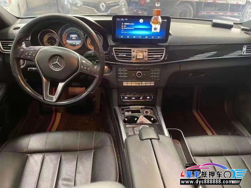 16年奔驰E轿车抵押车出售