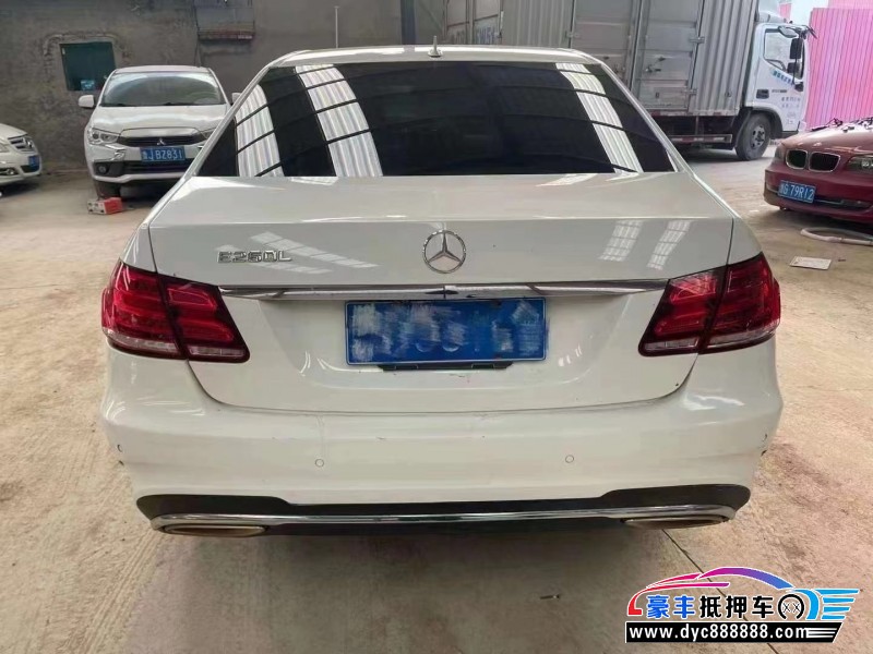 16年奔驰E轿车抵押车出售