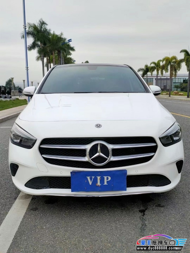 20年奔驰B轿车抵押车出售