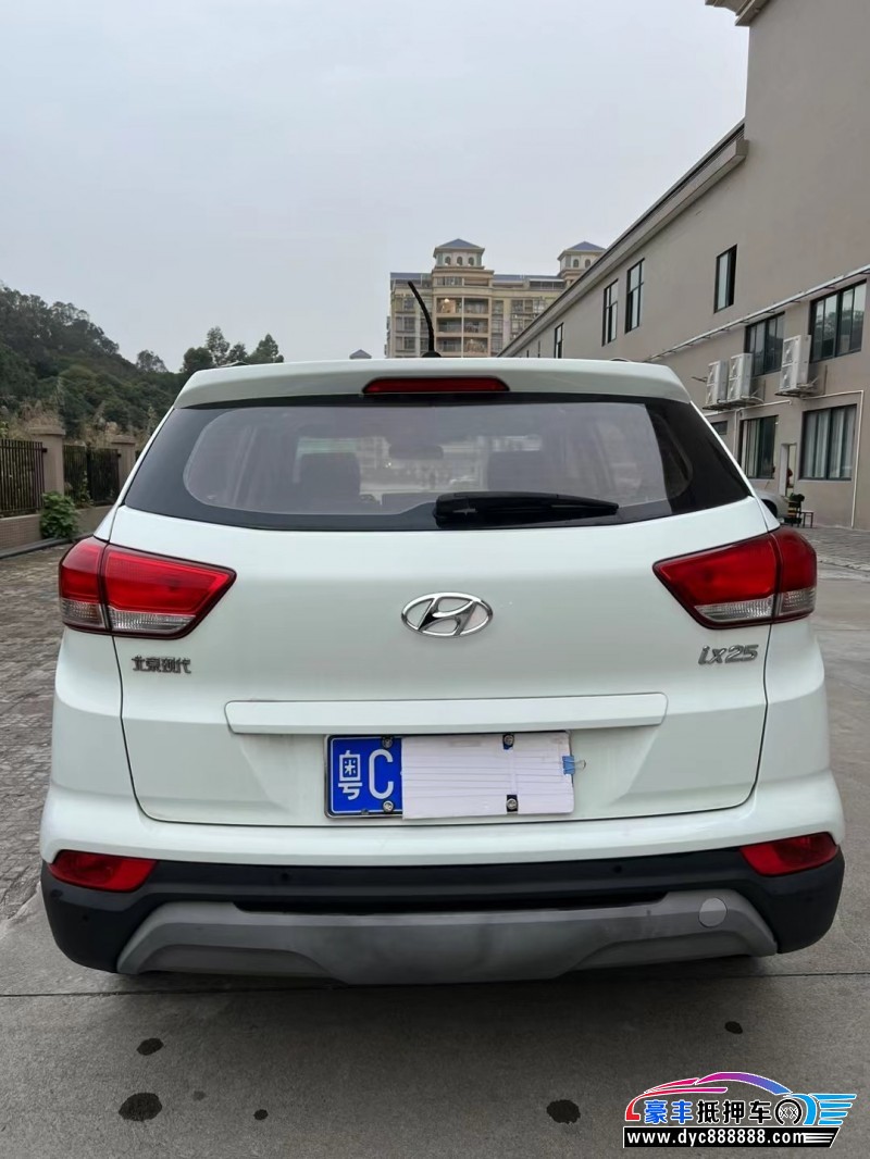 18年现代ix25轿车抵押车出售