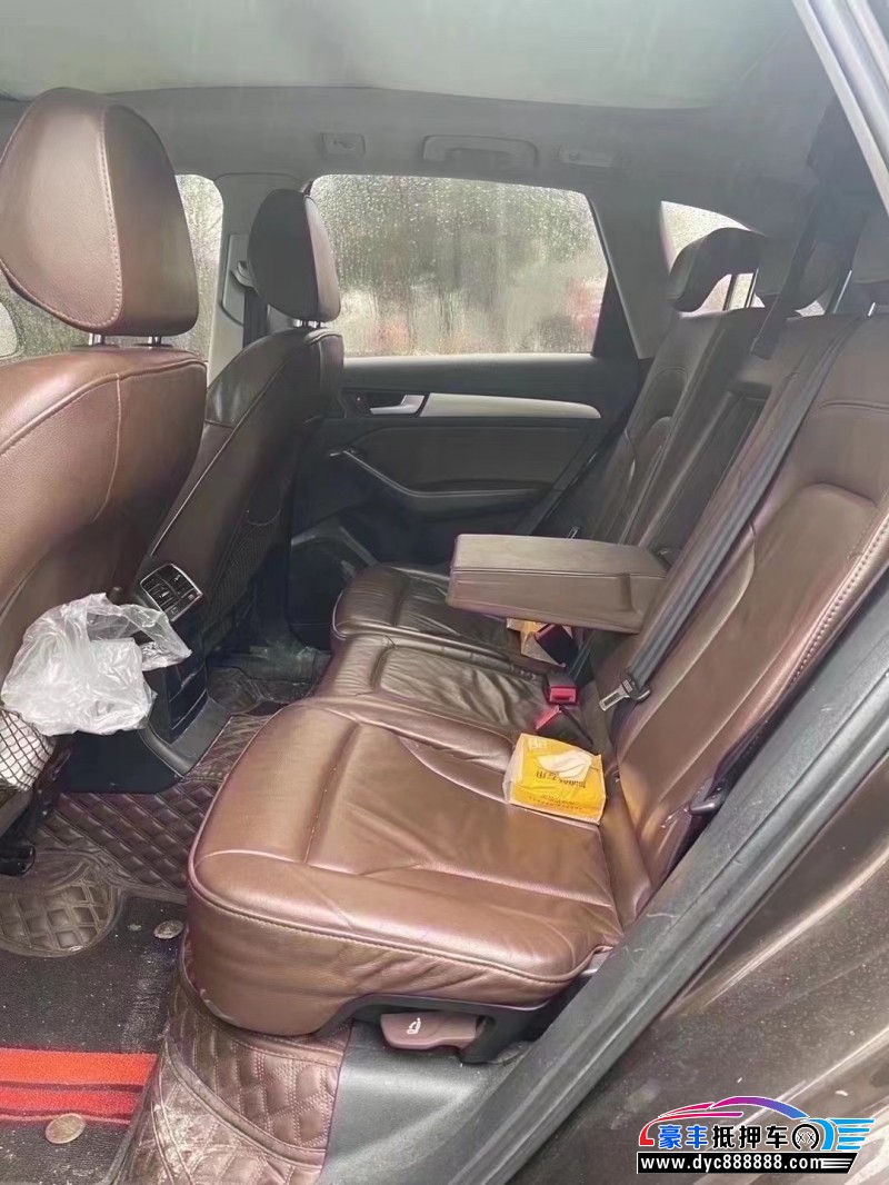 15年奥迪Q5轿车抵押车出售