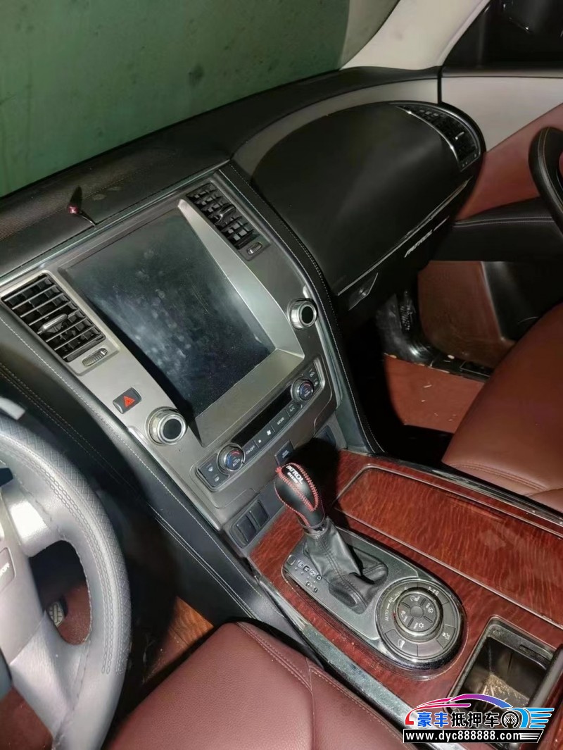 18年日产途乐轿车抵押车出售