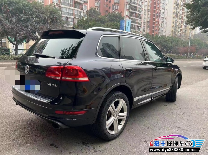 14年大众途锐轿车抵押车出售