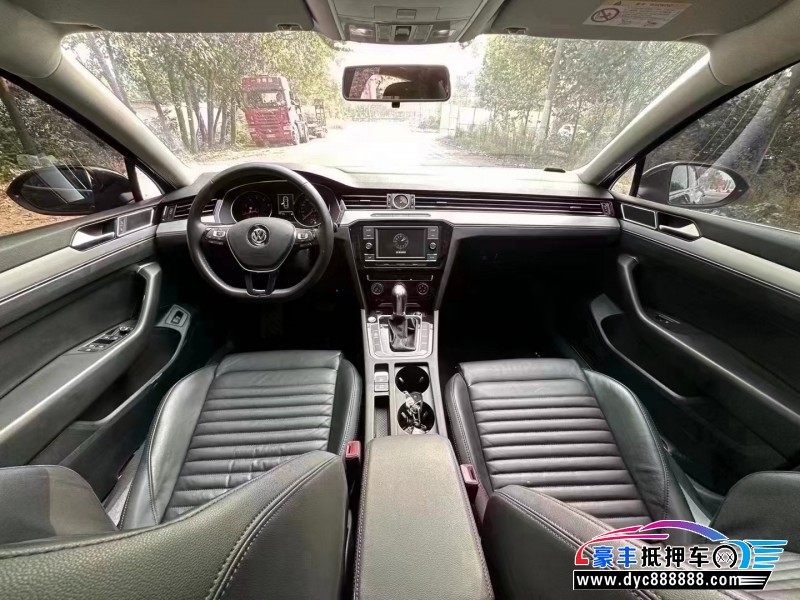 20年大众迈腾轿车抵押车出售