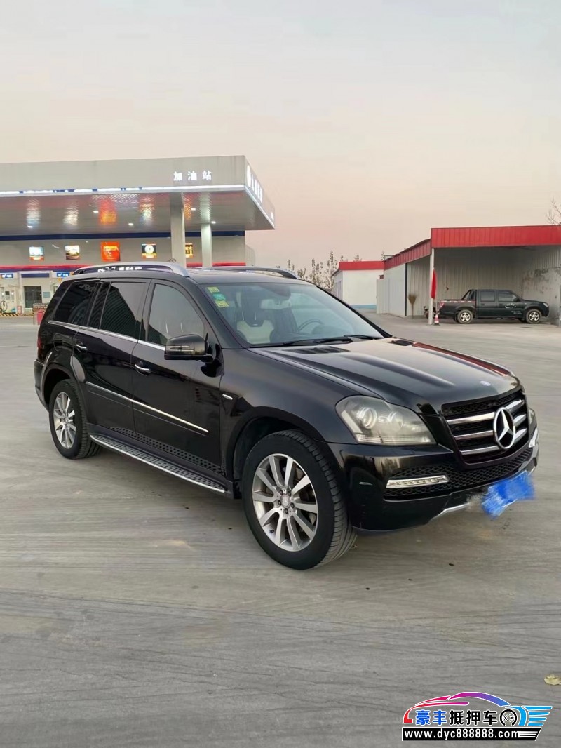 12年奔驰GL轿车抵押车出售