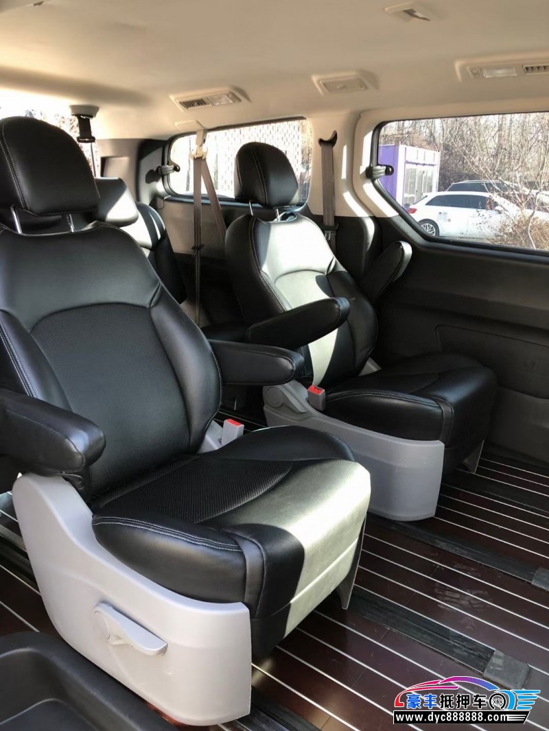 21年上汽大通G10轿车抵押车出售