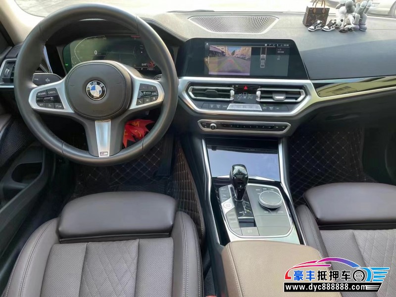 22年宝马3系轿车抵押车出售