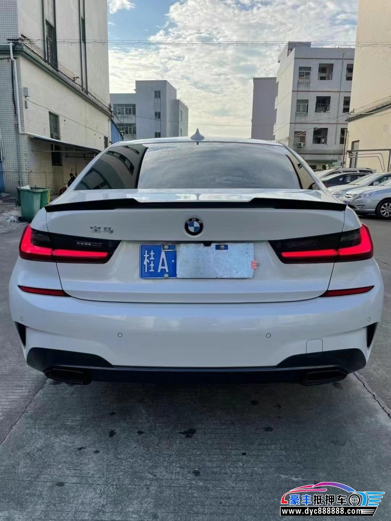 22年宝马3系轿车抵押车出售