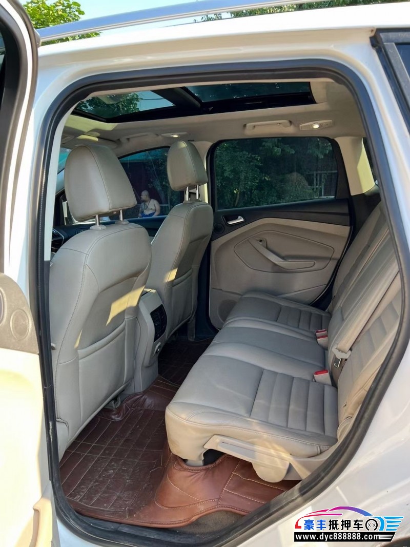 13年福特翼虎轿车抵押车出售