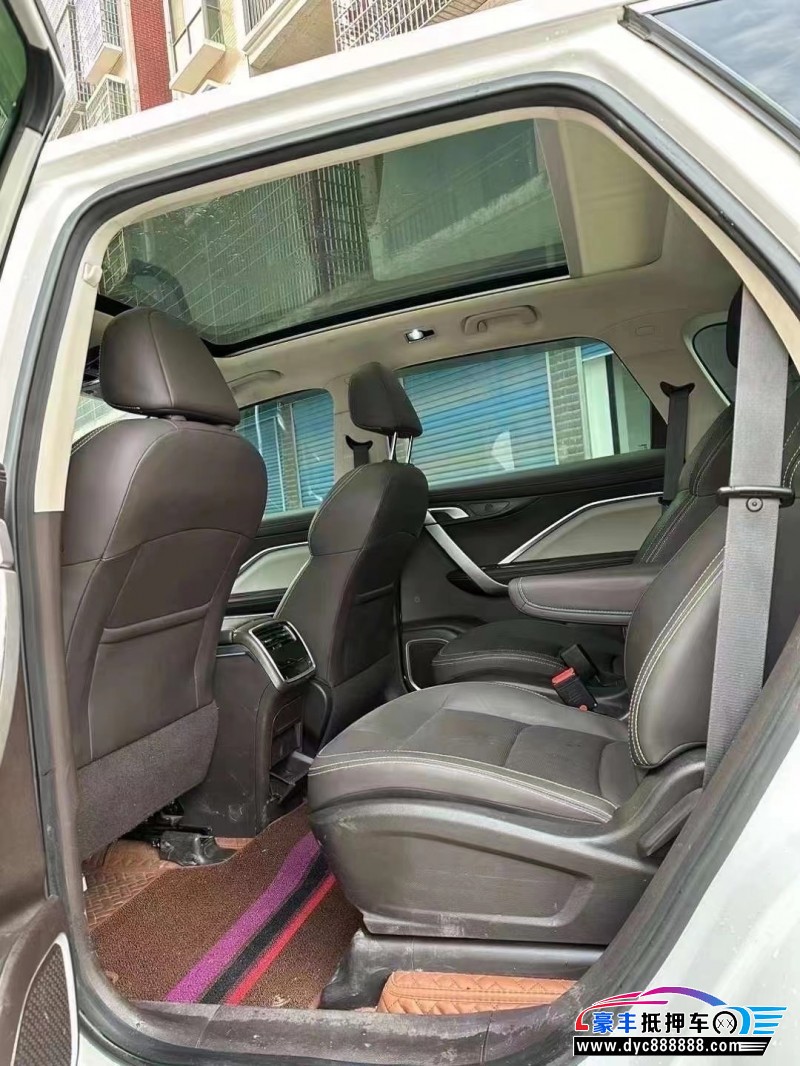 20年吉利嘉际轿车抵押车出售