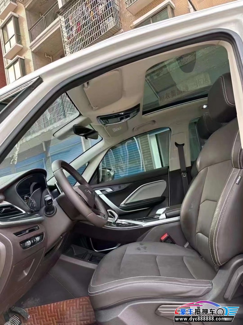 20年吉利嘉际轿车抵押车出售