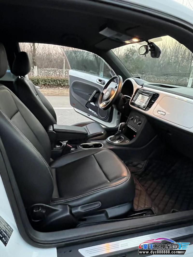 14年大众甲壳虫轿车抵押车出售