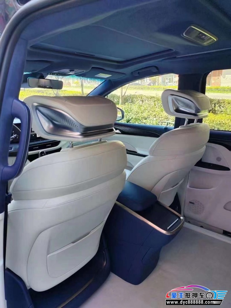 20年别克GL8轿车抵押车出售