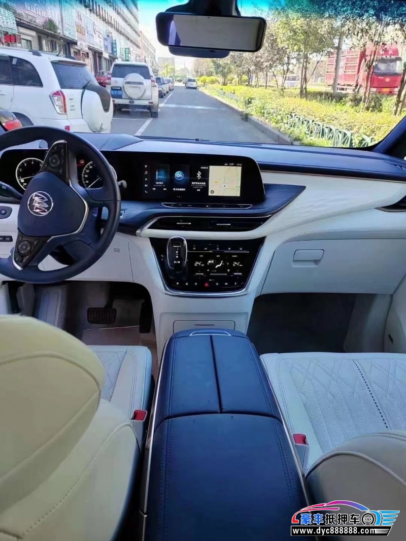 20年别克GL8轿车抵押车出售