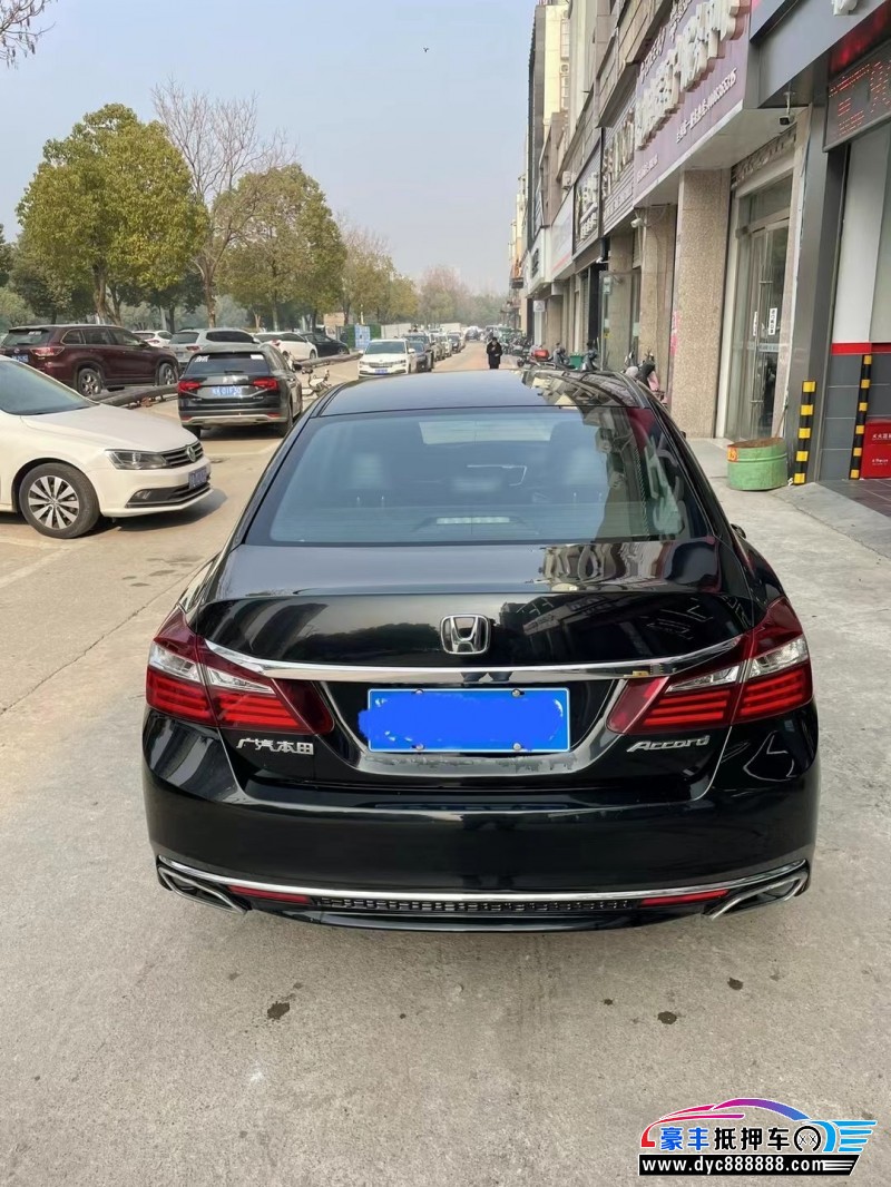 16年本田雅阁轿车抵押车出售