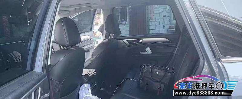 22年长城M6轿车抵押车出售