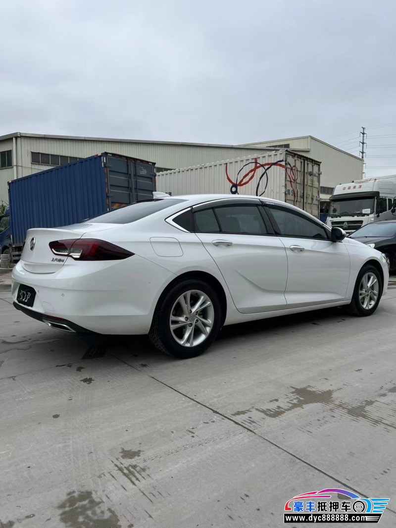 21年别克君威轿车抵押车出售