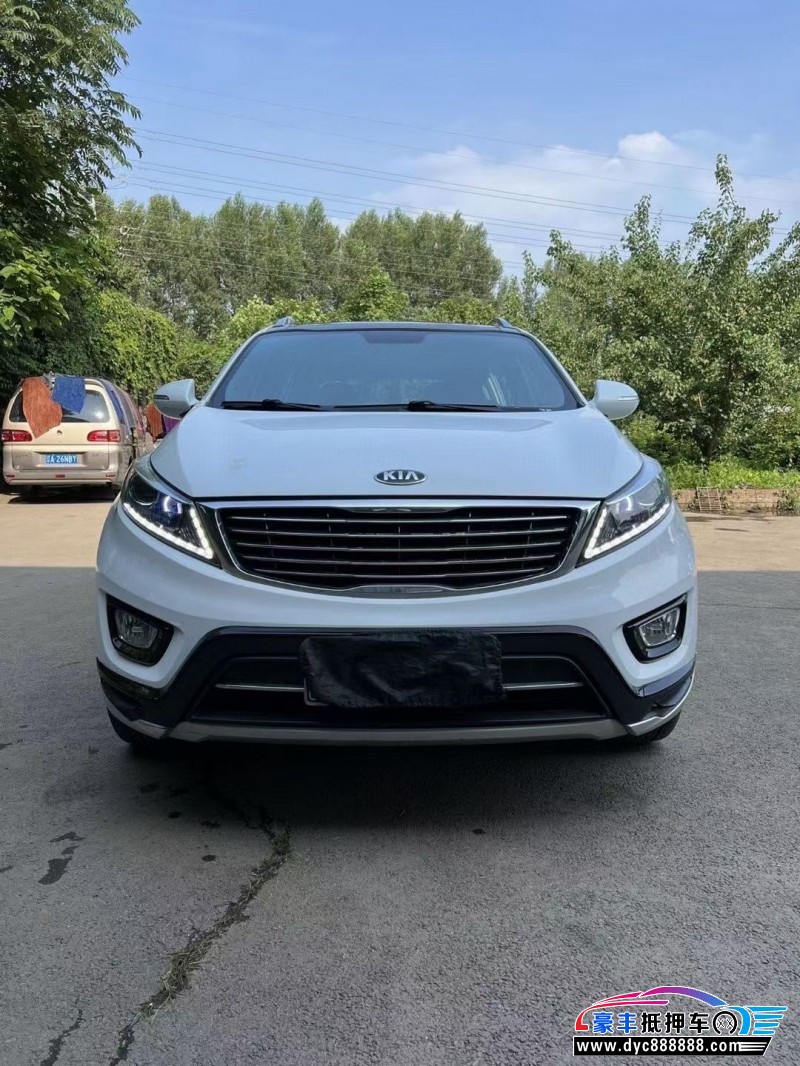 17年起亚智跑轿车抵押车出售