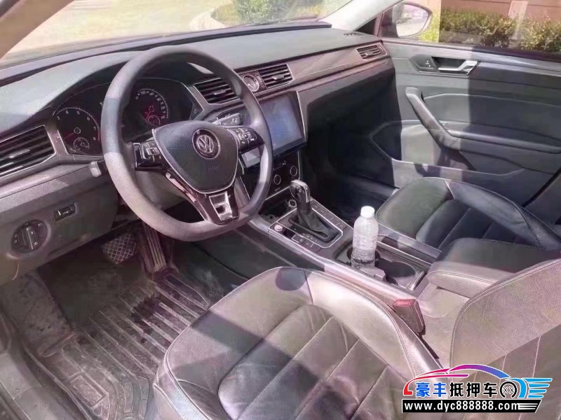 18年大众帕萨特轿车抵押车出售