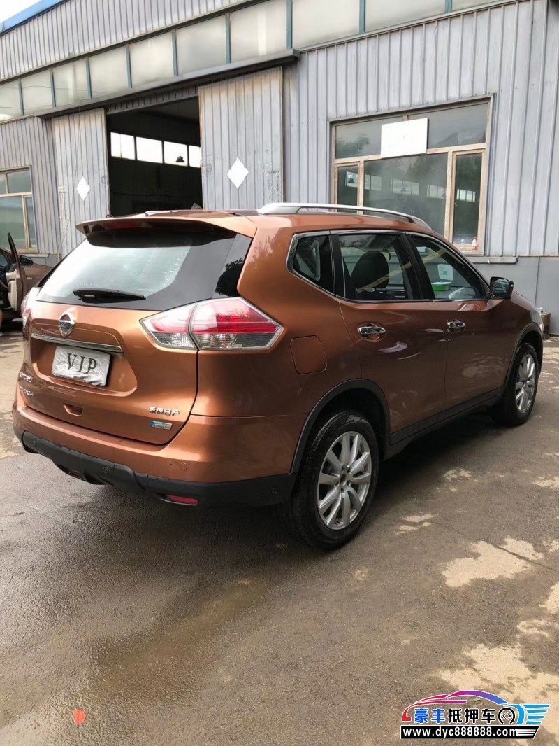 14年日产奇骏轿车抵押车出售