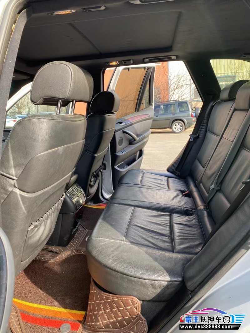 08年宝马X5轿车抵押车出售