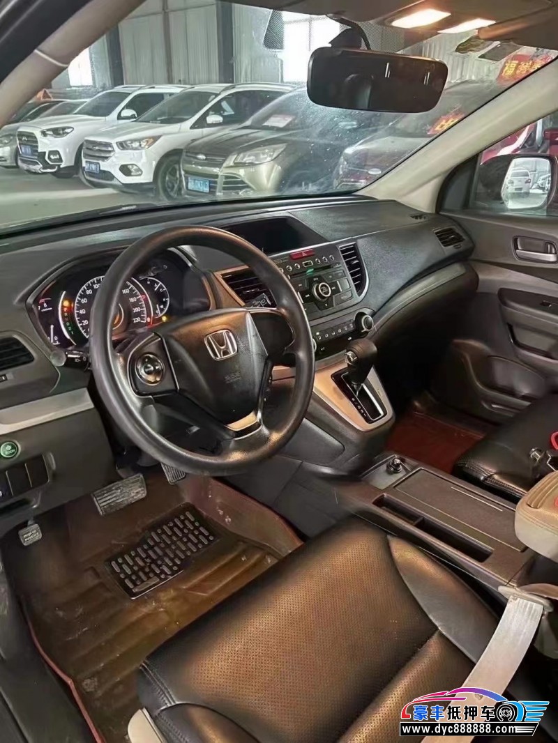 13年本田CR-V轿车抵押车出售