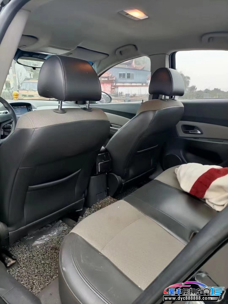 14年雪佛兰科鲁兹轿车抵押车出售