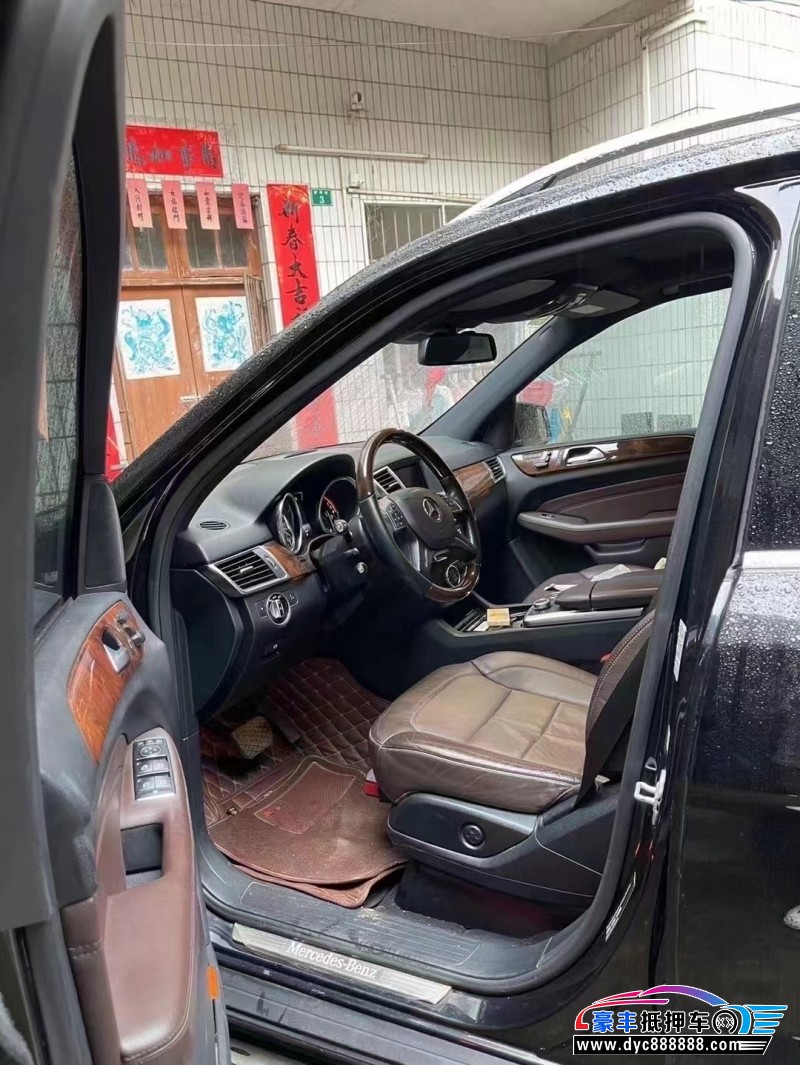 14年奔驰ML轿车抵押车出售