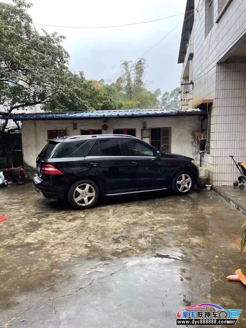 14年奔驰ML轿车抵押车出售