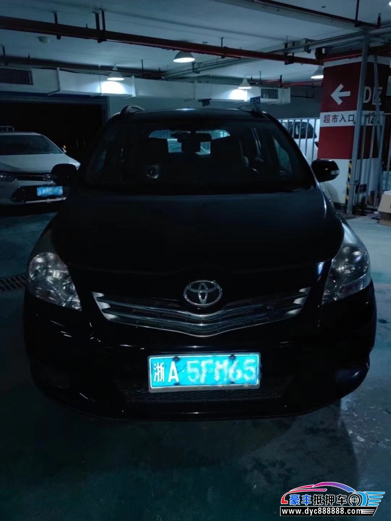 12年丰田逸致轿车抵押车出售