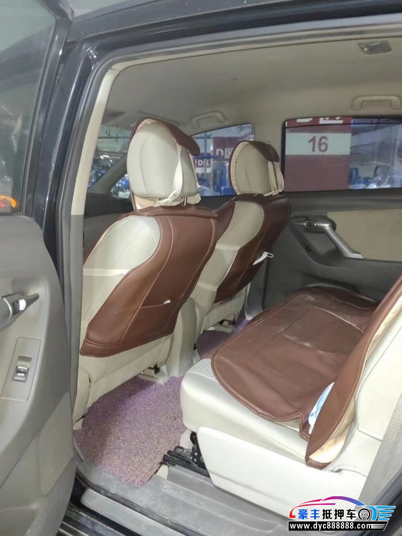 12年丰田逸致轿车抵押车出售