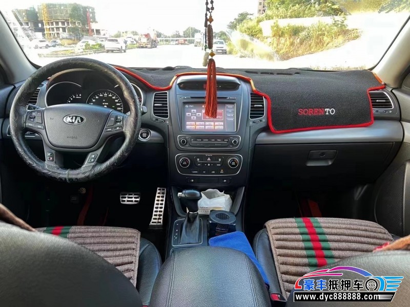 14年起亚索兰托轿车抵押车出售