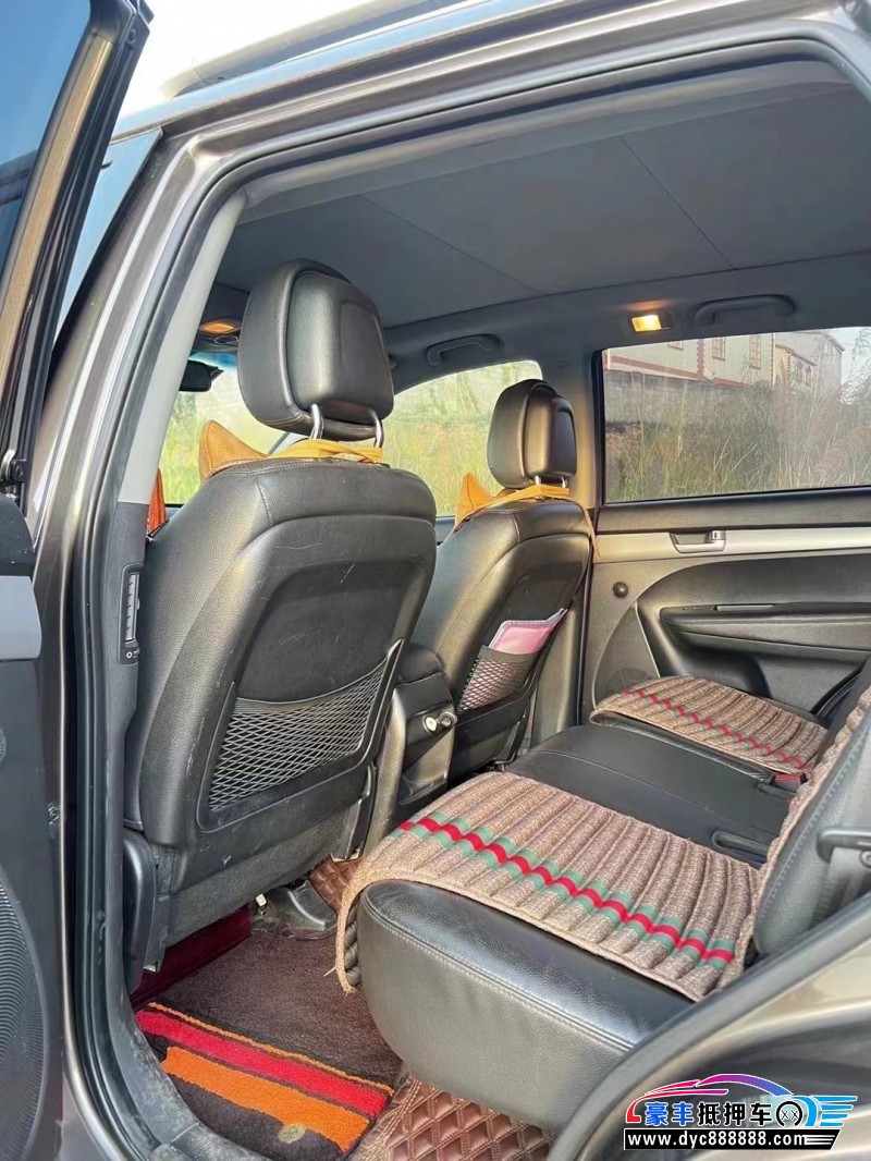 14年起亚索兰托轿车抵押车出售