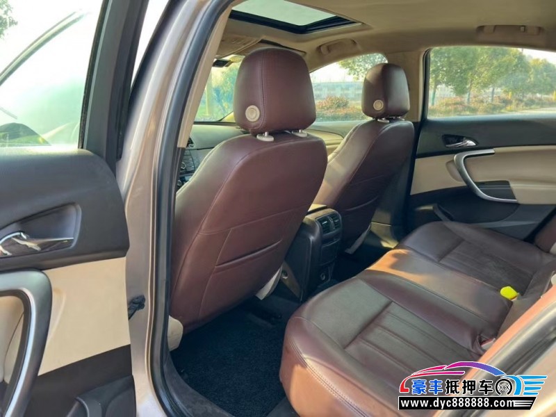 12年别克君威轿车抵押车出售