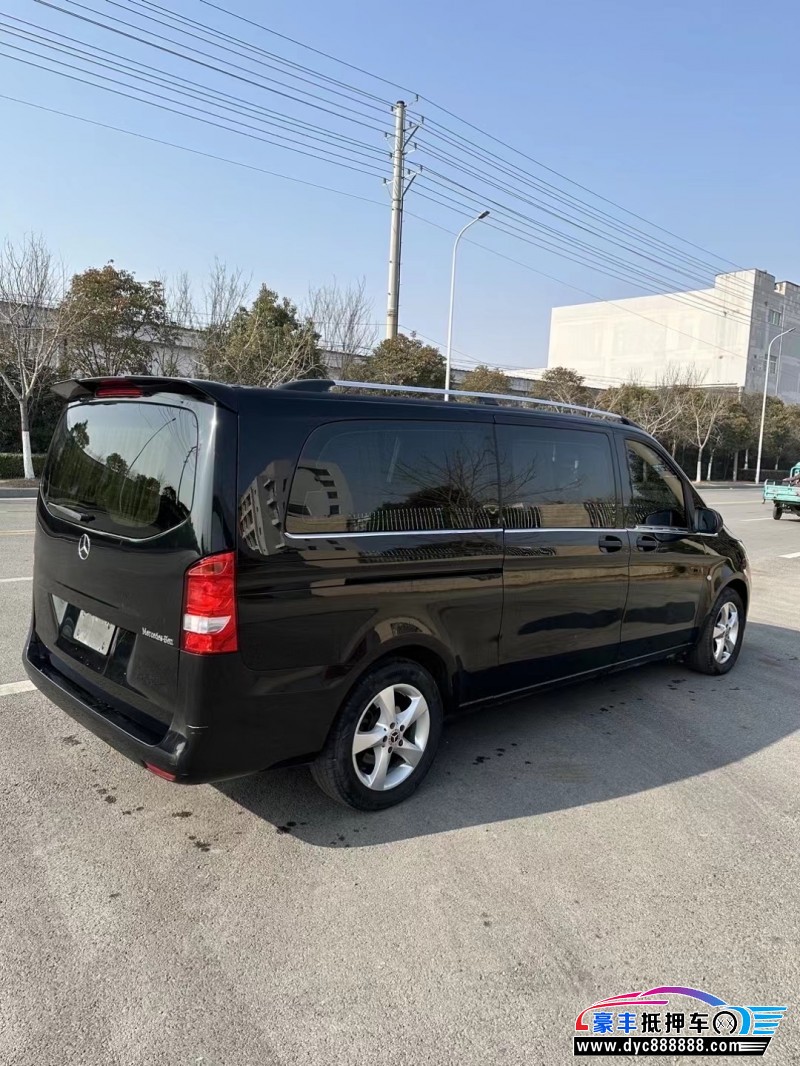 19年奔驰威霆轿车抵押车出售