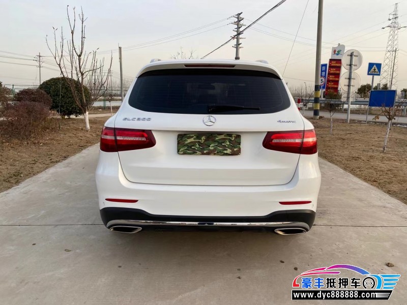 17年奔驰GLC轿车抵押车出售