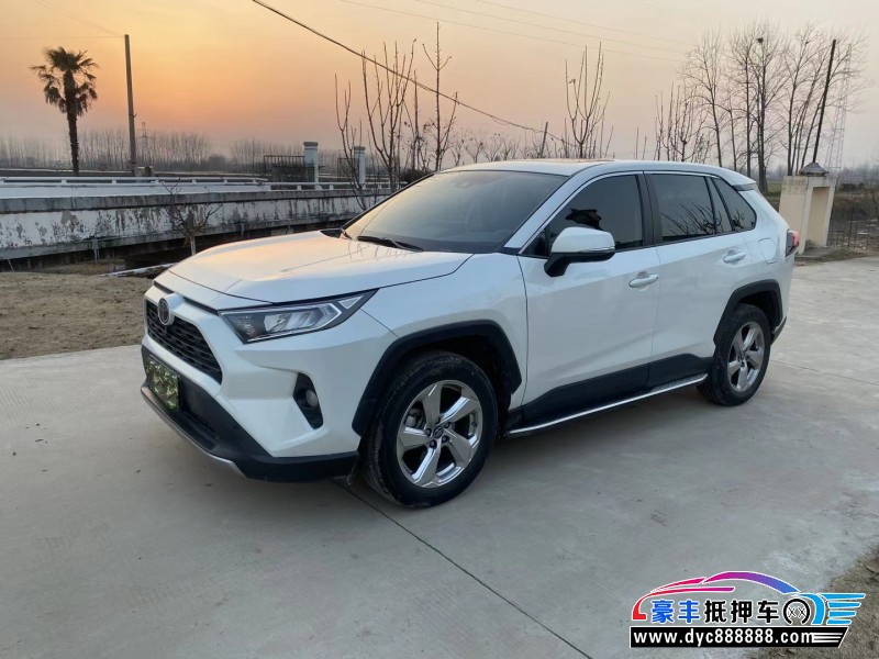 19年丰田RAV4轿车抵押车出售