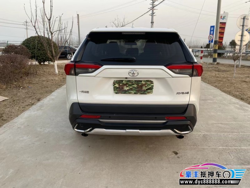 19年丰田RAV4轿车抵押车出售