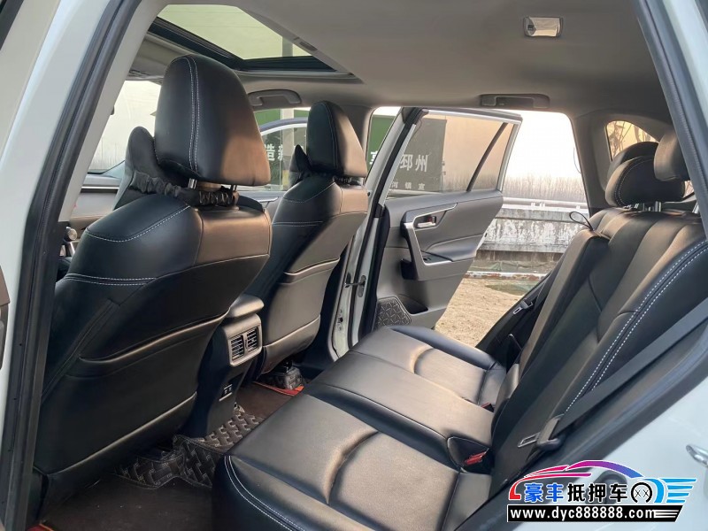 19年丰田RAV4轿车抵押车出售