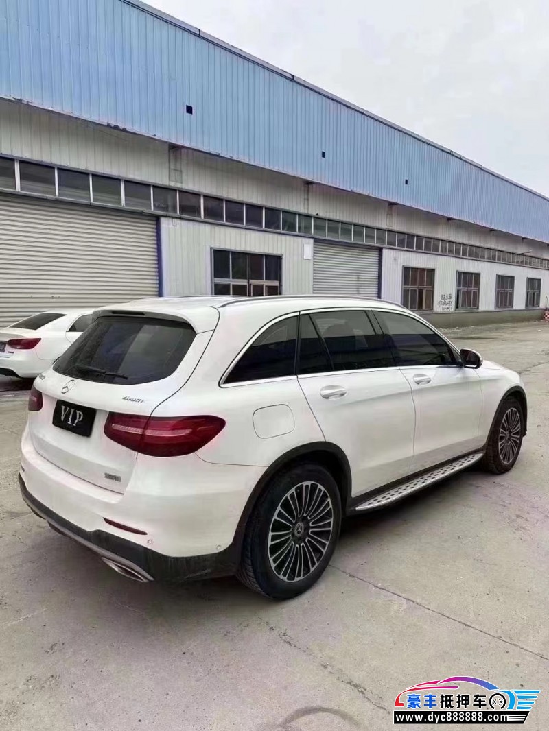 18年奔驰GLC轿车抵押车出售