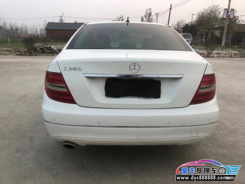 13年奔驰C轿车抵押车出售