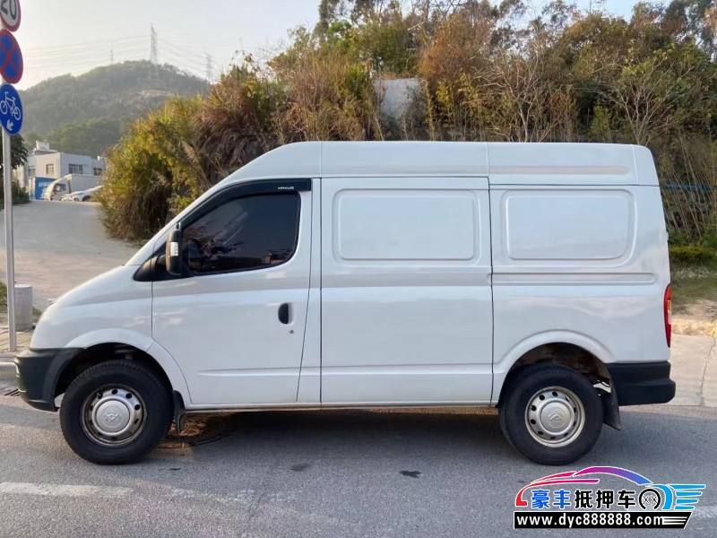 20年上汽大通V80MPV抵押车出售